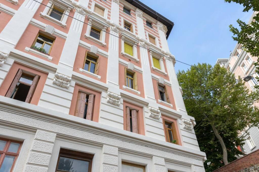 Casa Cereria - Apartment With Parking Триест Екстериор снимка