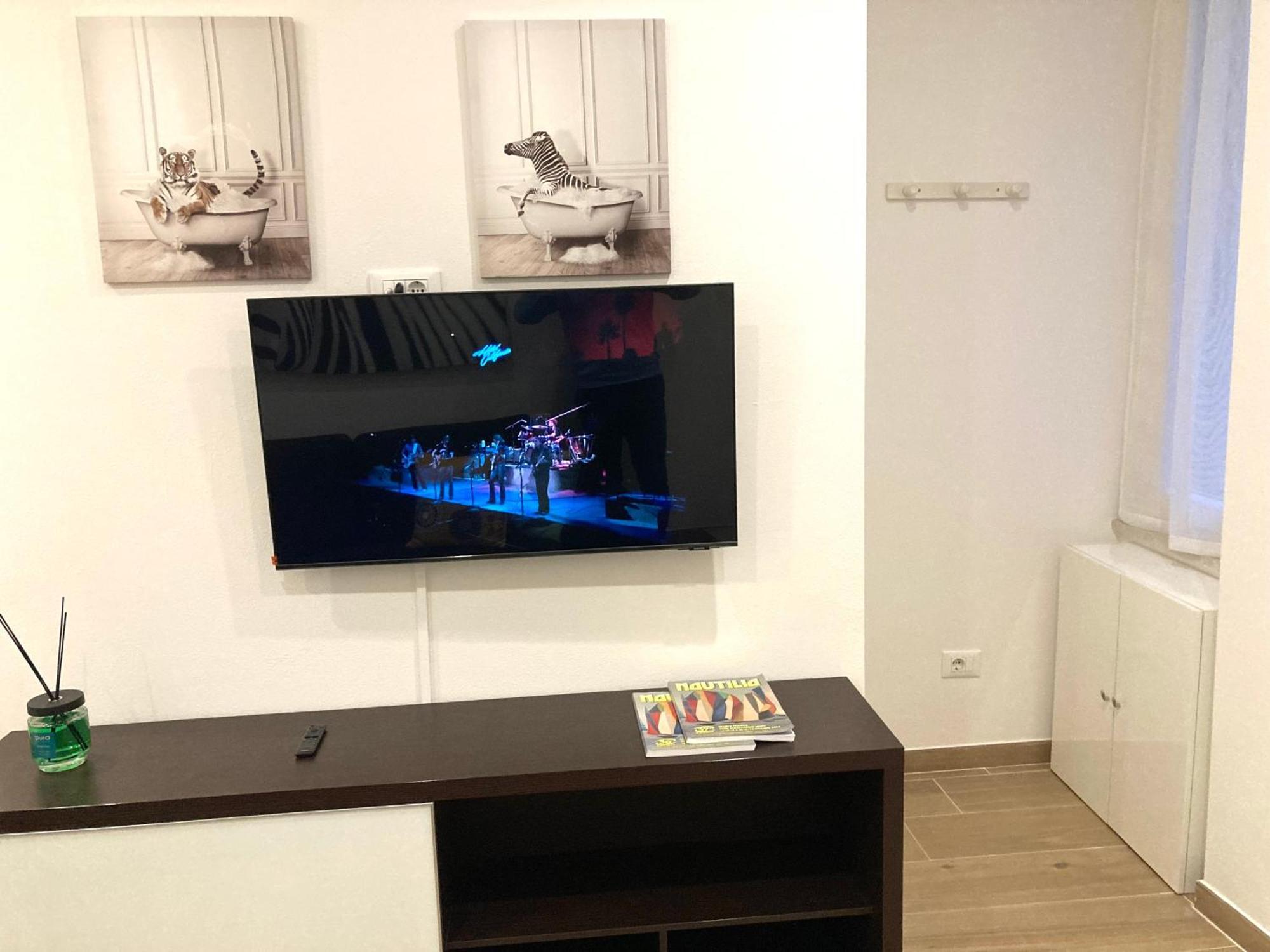Casa Cereria - Apartment With Parking Триест Екстериор снимка